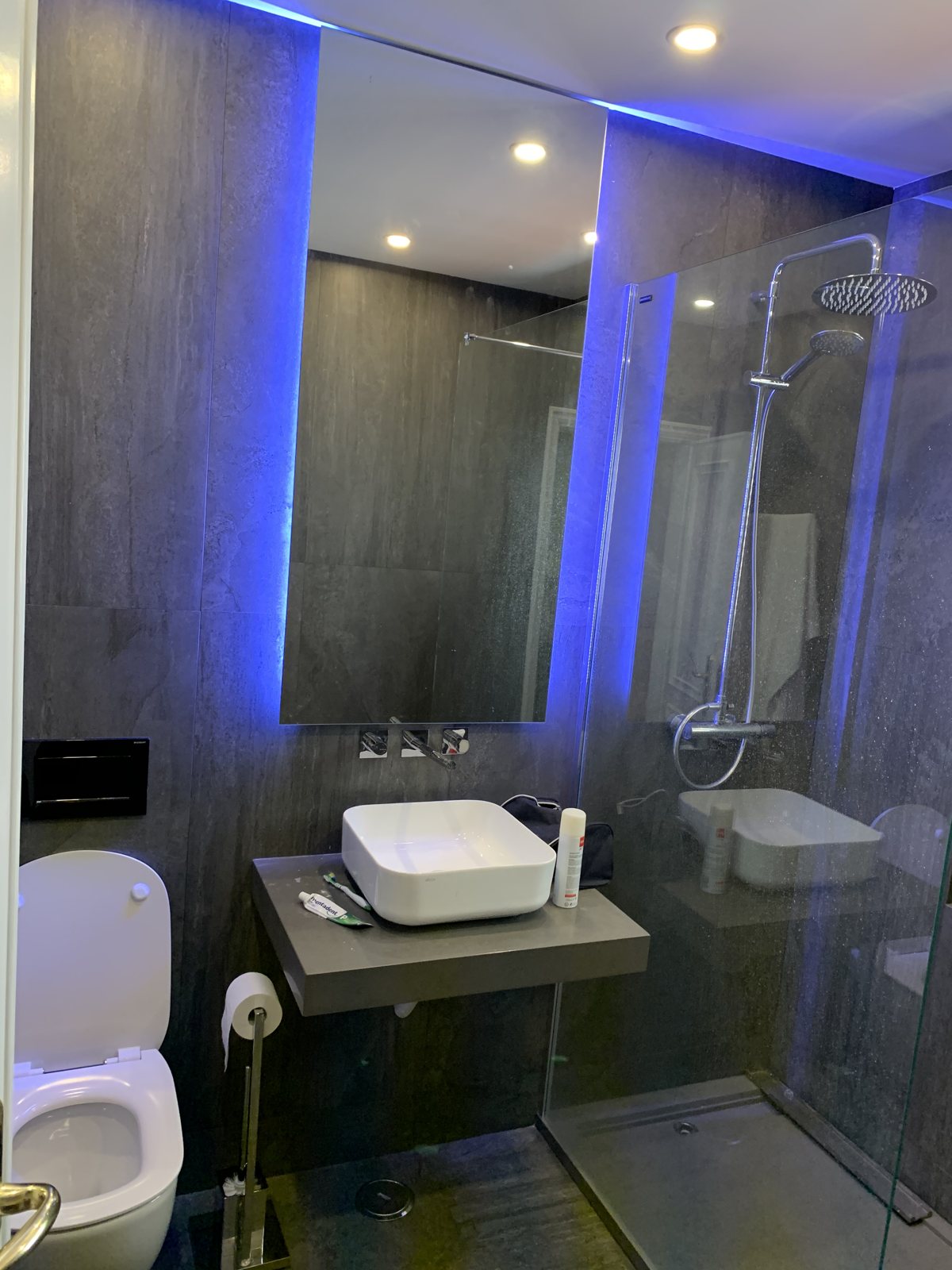 Casa de banho com LED